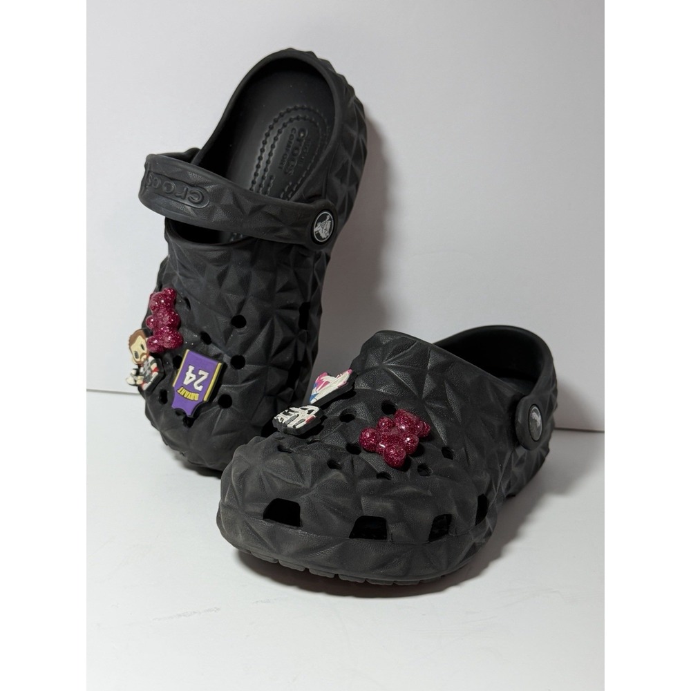Crocs Kids C12 Black Geometric Classic Clogs W Jibbitz Charms: Bryant, Thor